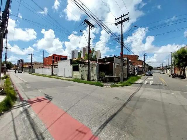 Terreno / Lote para Venda em Fortaleza/CE Fátima 3 Quartos
