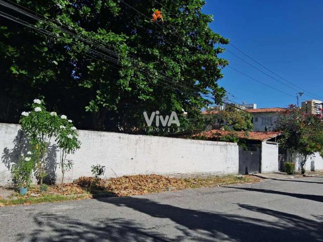 Terreno / Lote para Venda em Fortaleza/CE Fátima