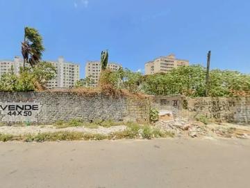 Terreno / Lote para Venda em Fortaleza/CE Maraponga