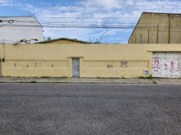 Terreno / Lote para Venda em Fortaleza/CE Montese