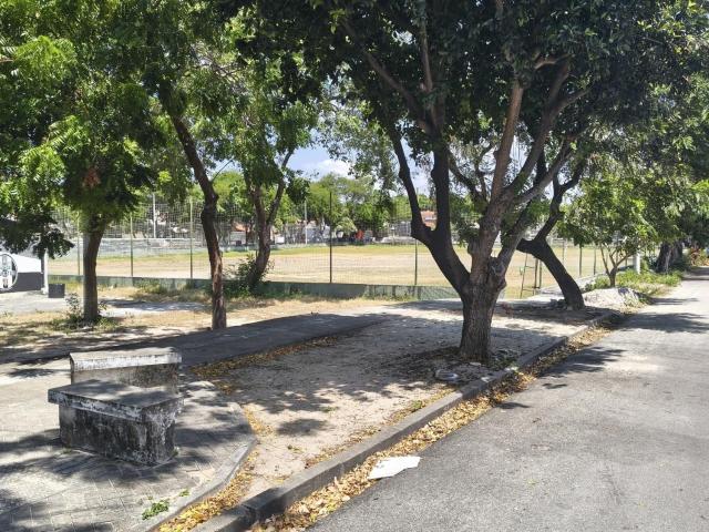 Terreno / Lote para Venda em Fortaleza/CE Parque Manibura