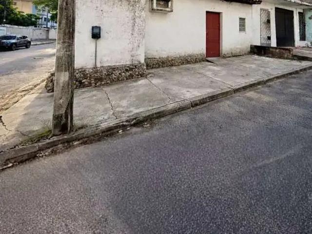 Terreno / Lote para Venda em Fortaleza/CE Praia de Iracema 1 Quartos