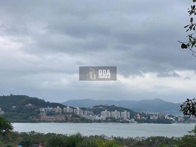 Terreno / Lote para Venda em Florianópolis/SC Cacupé