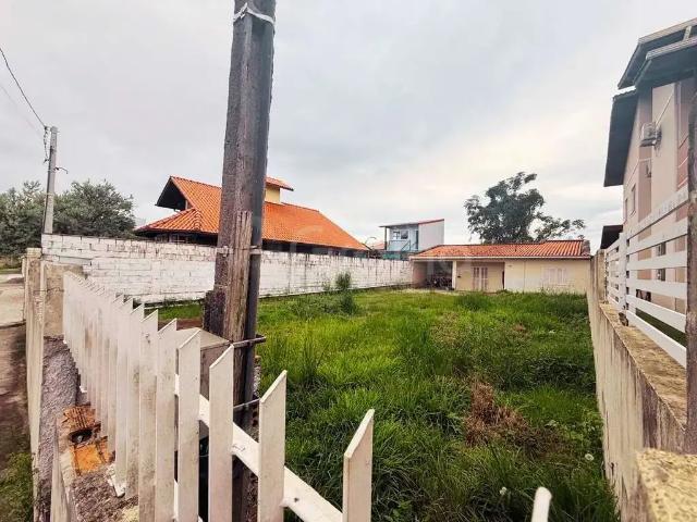 Terreno / Lote para Venda em Florianópolis/SC Carianos