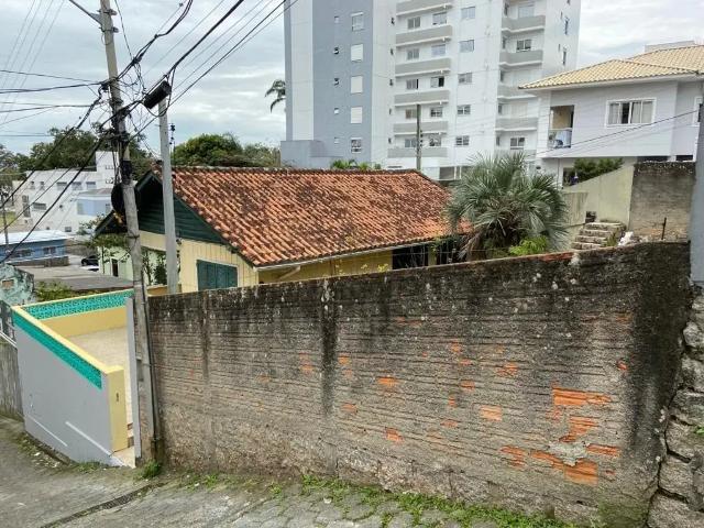 Terreno / Lote para Venda em Florianópolis/SC Agronômica 2 Quartos