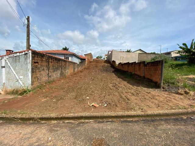 Terreno / Lote para Venda em Franca/SP Vila Scarabucci