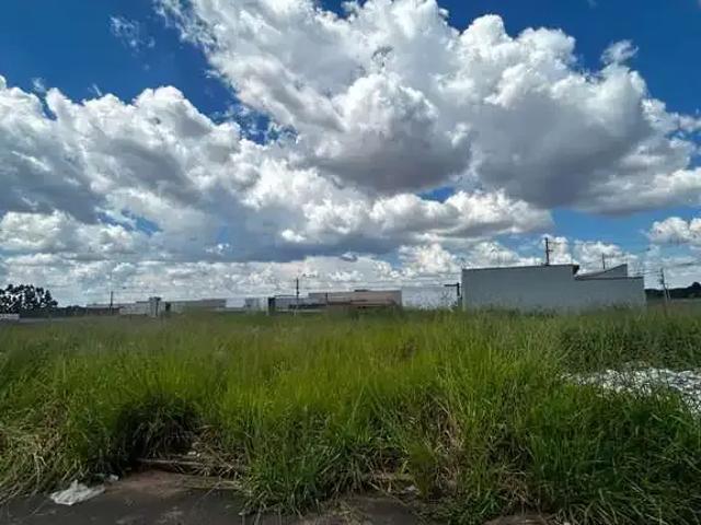 Terreno / Lote para Venda em Franca/SP Jardim Simões