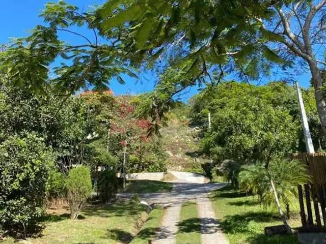 Terreno / Lote para Venda em Garopaba/SC Centro