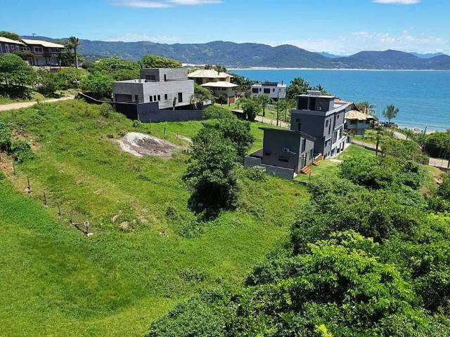 Terreno / Lote para Venda em Garopaba/SC Vigia
