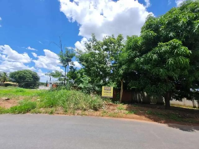 Terreno / Lote para Venda em Goiânia/GO Jardim Petrópolis