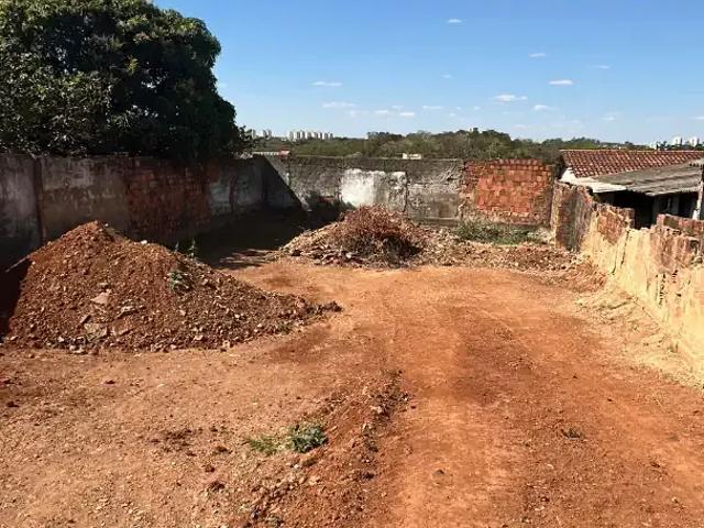 Terreno / Lote para Venda em Goiânia/GO Setor Urias Magalhães