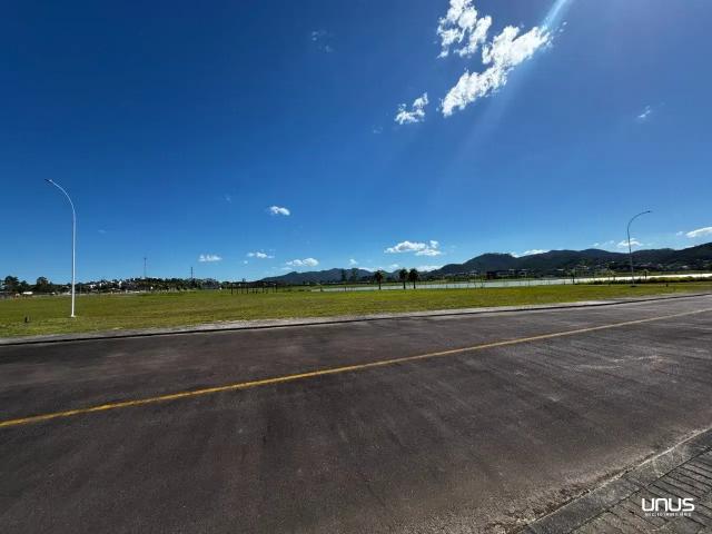 Terreno / Lote para Venda em Governador Celso Ramos/SC Areias de Cima