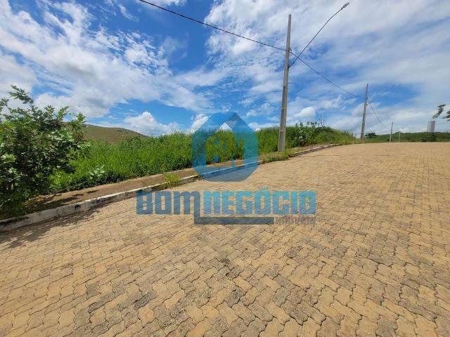 Terreno / Lote para Venda em Governador Valadares/MG Castelo