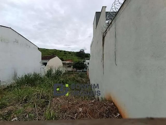 Terreno / Lote para Venda em Governador Valadares/MG Cidade Nova