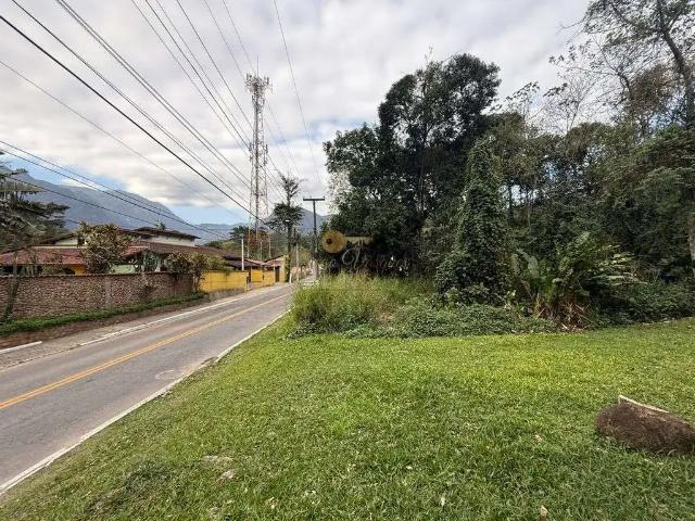 Terreno / Lote para Venda em Guapimirim/RJ Caneca Fina