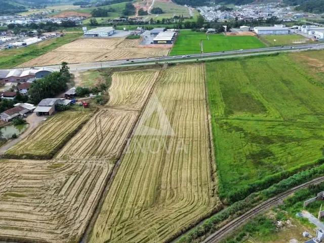 Terreno / Lote para Venda em Guaramirim/SC Escolinha