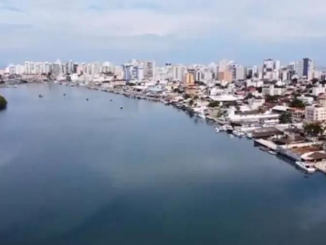 Terreno / Lote para Venda em Guarapari/ES Centro