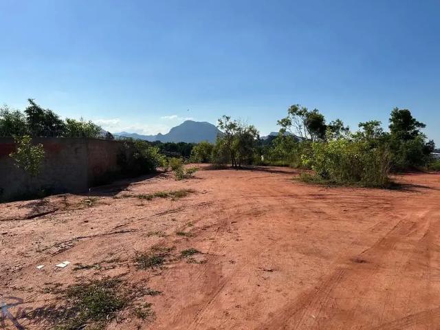 Terreno / Lote para Venda em Guarapari/ES Itapebussu