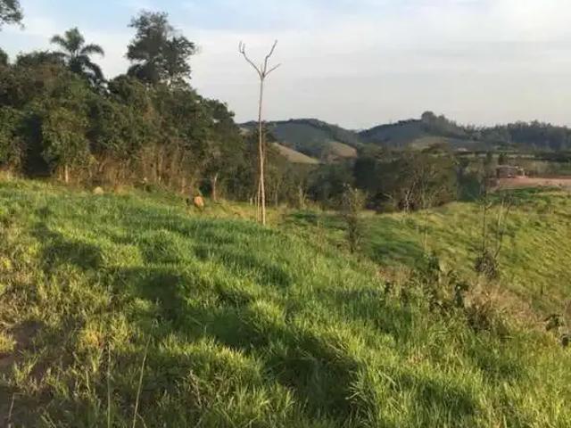 Terreno / Lote para Venda em Guararema/SP Ajuda