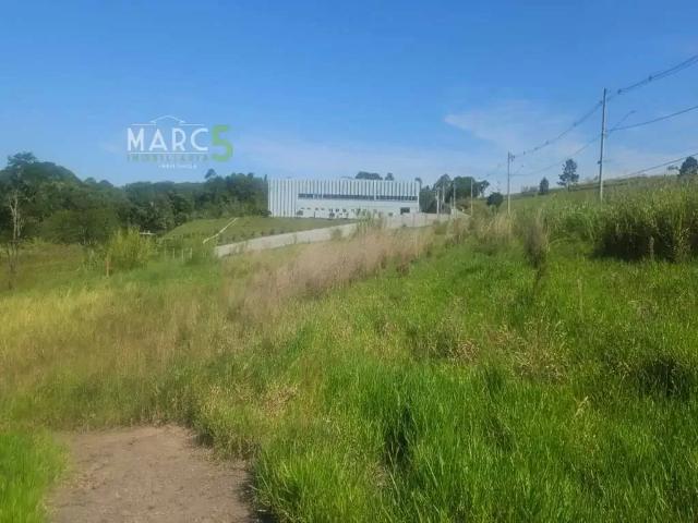Terreno / Lote para Venda em Guararema/SP Lambari