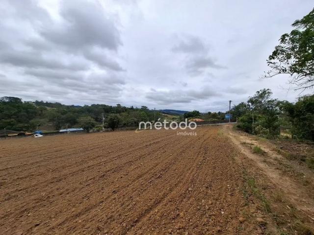 Terreno / Lote para Venda em Guararema/SP Lambari