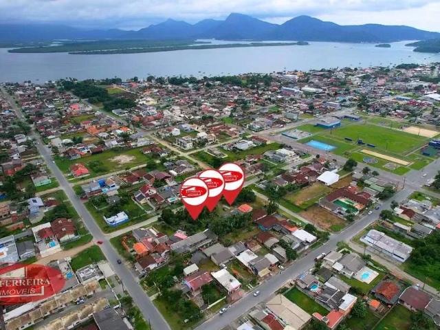 Terreno / Lote para Venda em Guaratuba/PR Piçarras