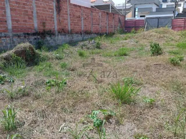 Terreno / Lote para Venda em Guaratinguetá/SP Residencial Village Santana