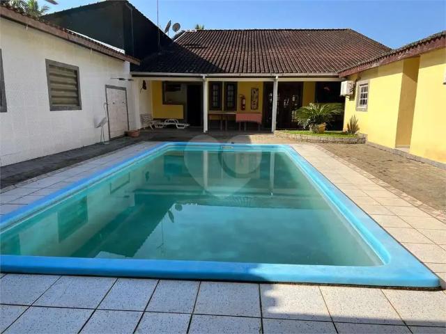Terreno / Lote para Venda em Guarujá/SP Balneario Praia do Perequê 3 Quartos