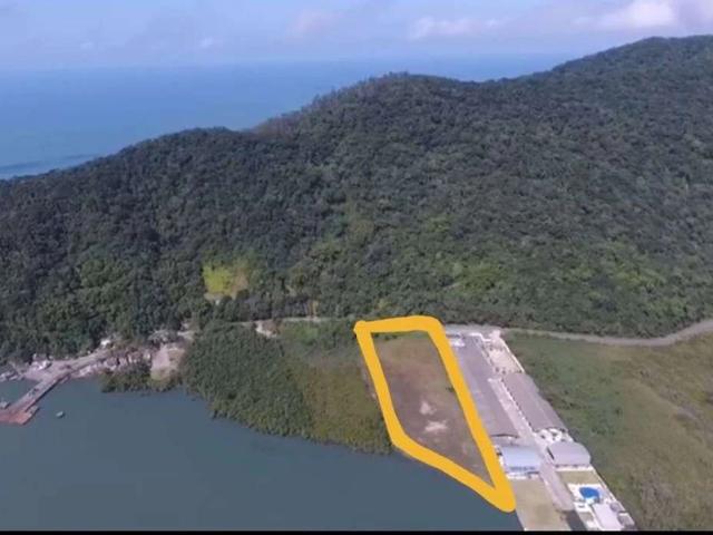Terreno / Lote para Venda em Guarujá/SP Enseada