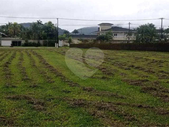 Terreno / Lote para Venda em Guarujá/SP Jardim Acapulco