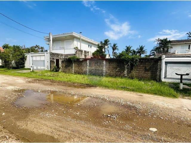 Terreno / Lote para Venda em Guarujá/SP Jardim Virgínia