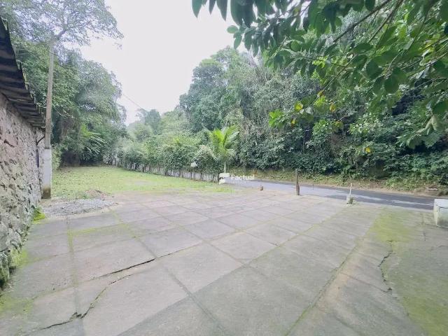 Terreno / Lote para Venda em Guarujá/SP Morro Sorocotuba