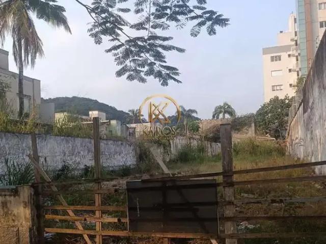 Terreno / Lote para Venda em Guarujá/SP Pitangueiras