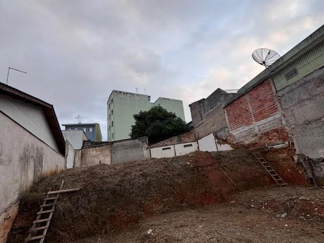 Terreno / Lote para Venda em Guarulhos/SP Jardim Vila Galvão