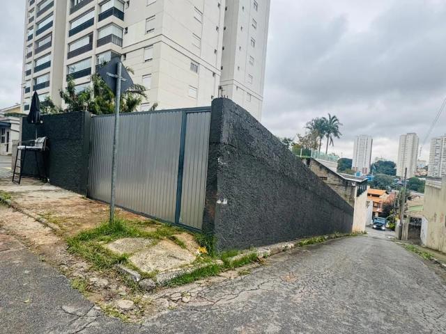 Terreno / Lote para Venda em Guarulhos/SP Parque Renato Maia