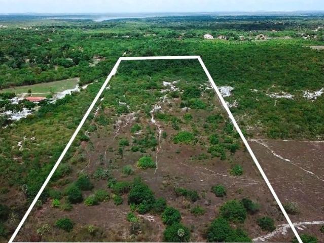 Terreno / Lote para Venda em Horizonte/CE Tanques