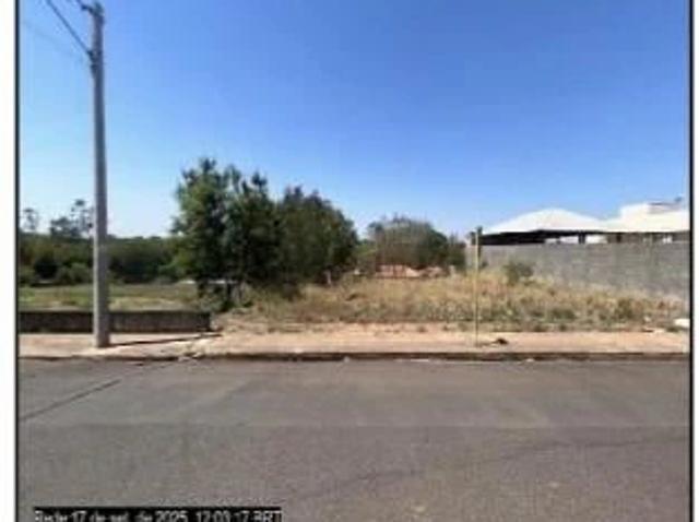 Terreno / Lote para Venda em Iacanga/SP Centro 2 Quartos