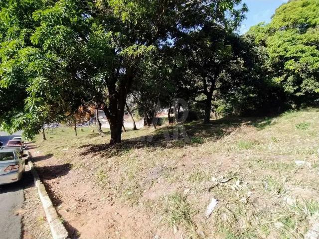 Terreno / Lote para Venda em Ibirité/MG Centro