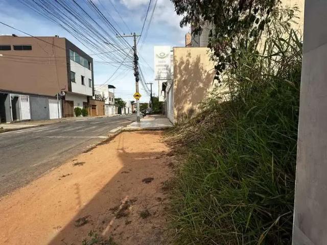 Terreno / Lote para Venda em Ipatinga/MG Fontes