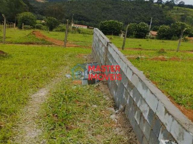 Terreno / Lote para Venda em Itatiaiuçu/MG Medeiros