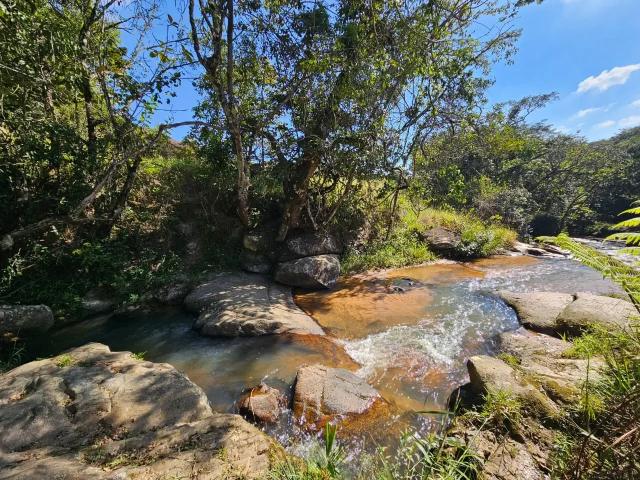 Terreno / Lote para Venda em Itatiaiuçu/MG Zona Rural