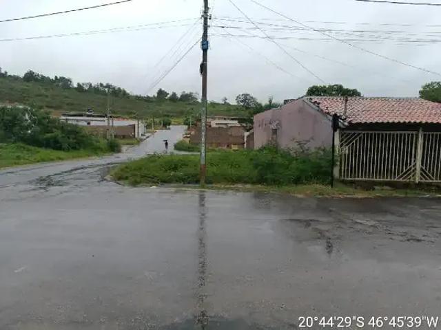 Terreno / Lote para Venda em Itaú de Minas/MG Centro