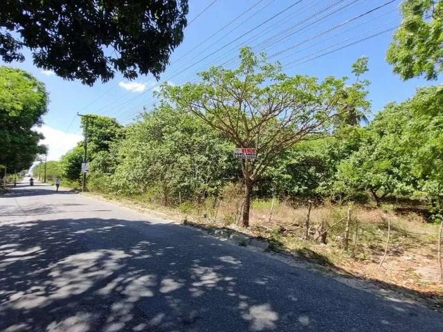 Terreno / Lote para Venda em Itaitinga/CE Gereraú