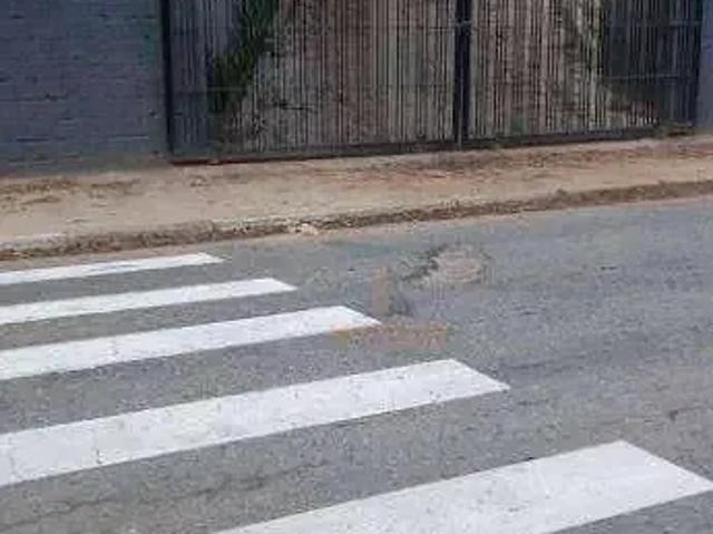 Terreno / Lote para Venda em Itapecerica da Serra/SP Centro