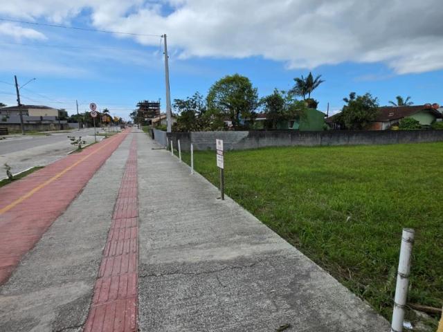 Terreno / Lote para Venda em Itapoá/SC São José