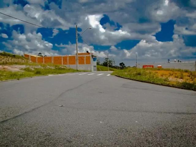 Terreno / Lote para Venda em Itaquaquecetuba/SP Residencial Pamela