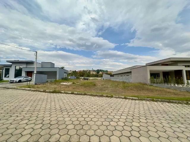 Terreno / Lote para Venda em Jacareí/SP Cidade Nova Jacareí