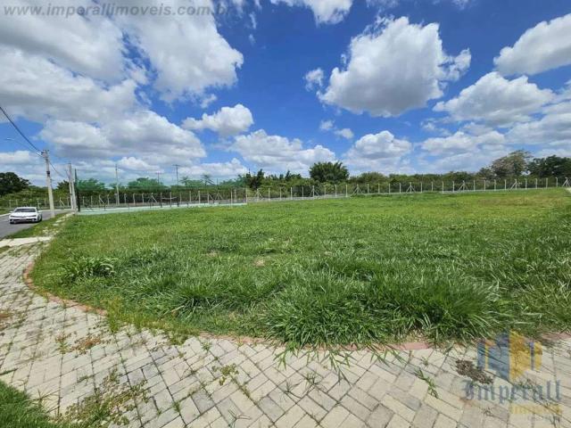 Terreno / Lote para Venda em Jacareí/SP Jardim Paraíba