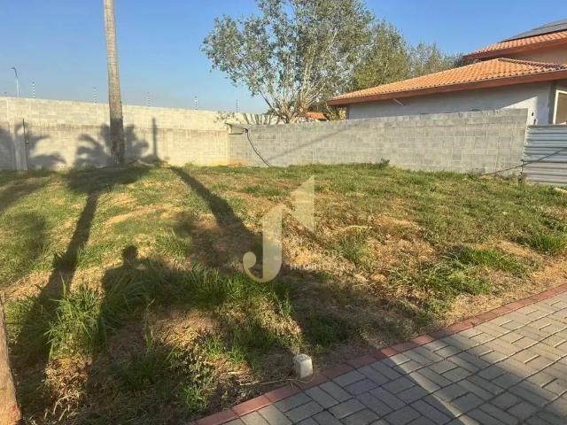 Terreno / Lote para Venda em Jacareí/SP Jardim Paraíba