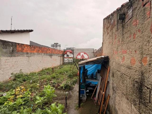 Terreno / Lote para Venda em Jacareí/SP Residencial Parque dos Sinos